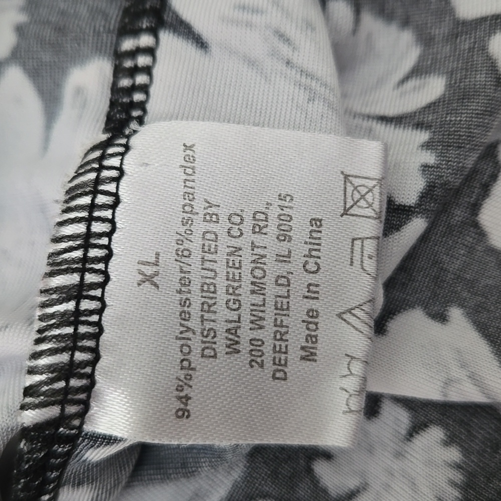 Floral Black and White Dress - Picture 4 of 4